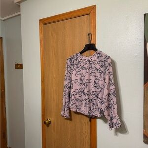 Nine West Medium Multi-Color w/Geometric Print Long Sleeve Blouse - EUC
